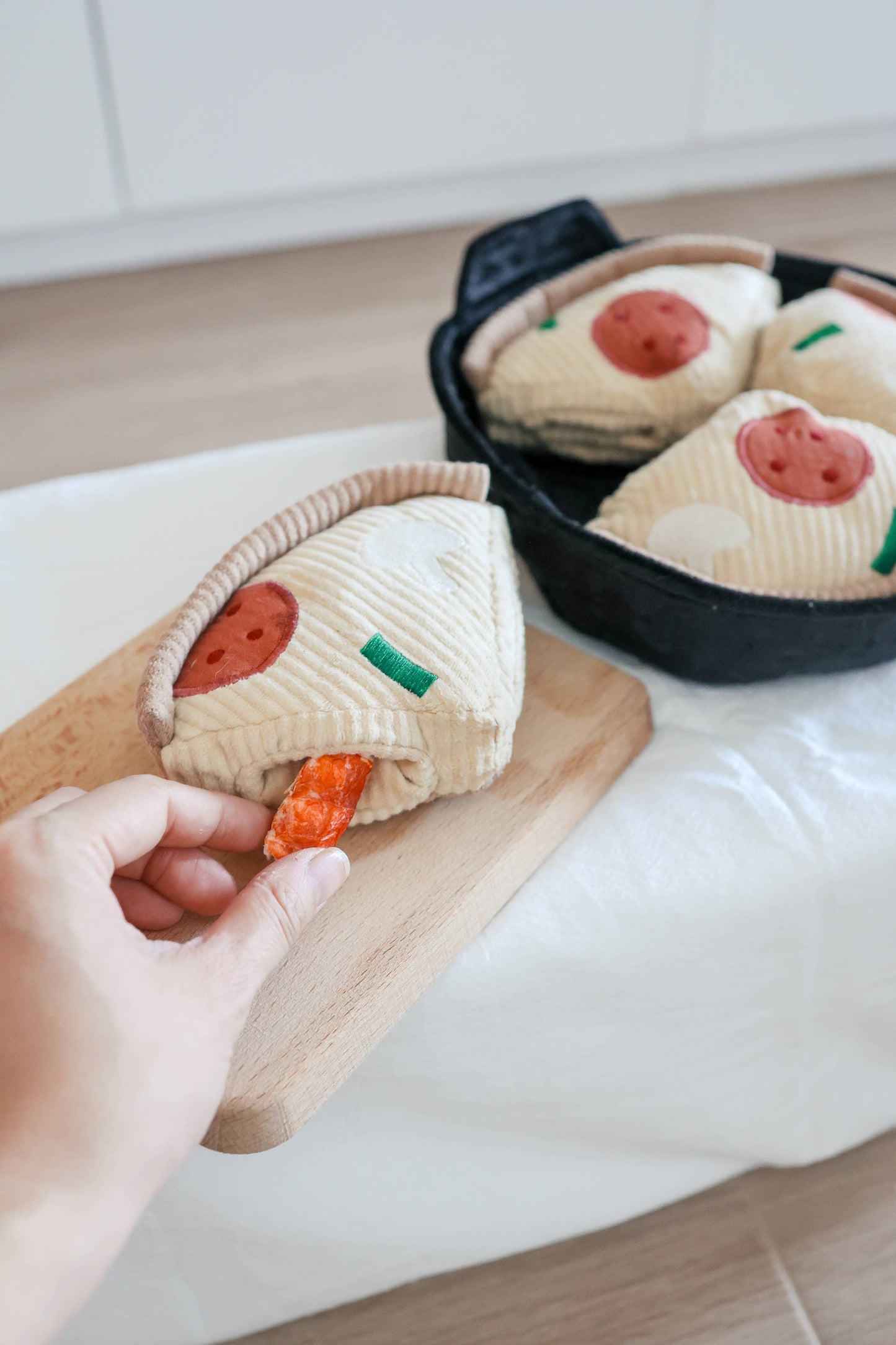 DEEP DISH PIZZA TOY