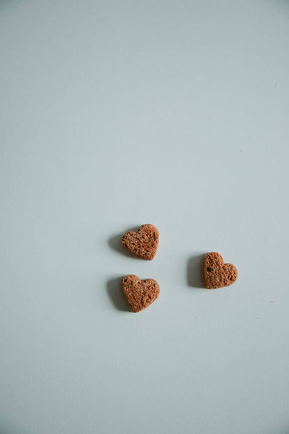 Love Bites - Organic Dog Treats, Strawberry & Peanut Butter